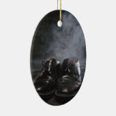 Schuhe und Rauch Keramik Ornament (Rechts)