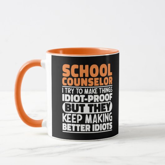 Schulberater versuche ich, die Dinge zu einem lust Tasse (Links)