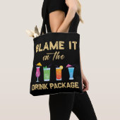 Schuld daran ist die "Drink Package Funny Family C Tasche (Von Nahem)