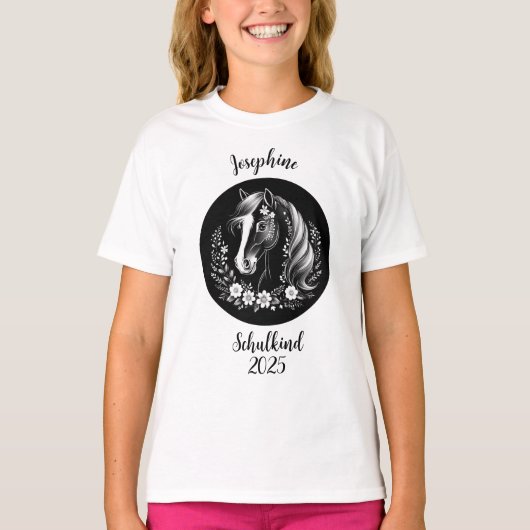 Schulkind 2026 - Pferd mit Blumen - schwarz weiß | T-Shirt (Vorderseite)