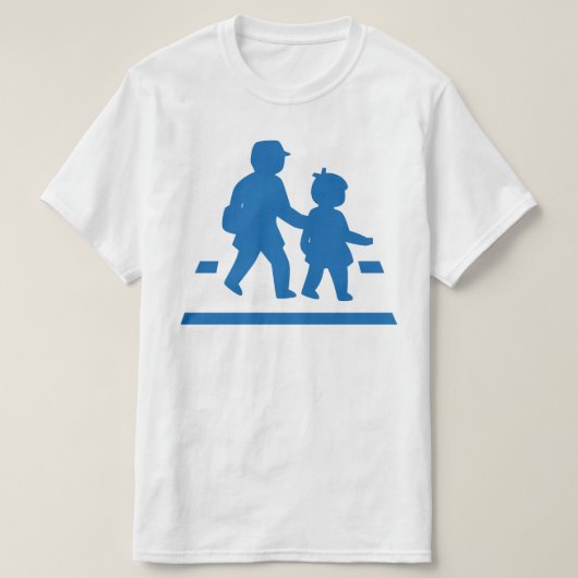 Schulkinder überqueren >> Japanisches Verkehrszeic T-Shirt (Design vorne)
