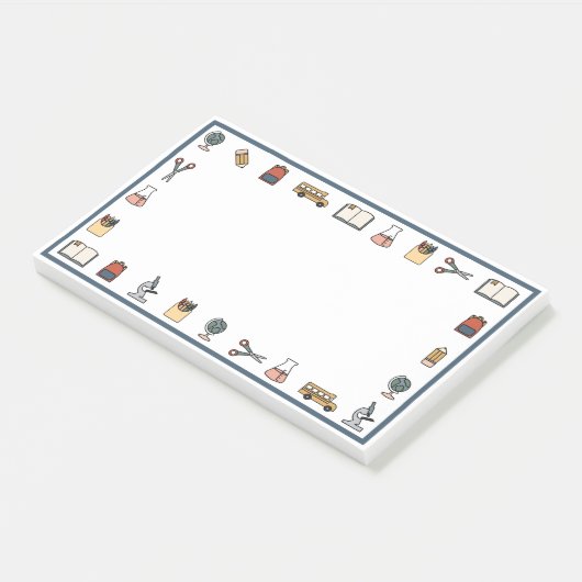 Schullehrer buchen große Notizen (angewinkelt)