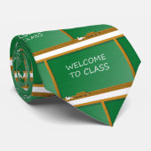 Schullehrer-Hauptmann willkommen in der Klasse Krawatte (Gerollt)