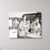 Schulmädchen Kochen, 1935 Leinwanddruck (Vorderseite)