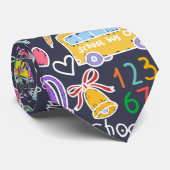 Schulmuster Krawatte (Gerollt)