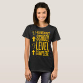 Schulstufe abgeschlossen T-Shirt (Vorne ganz)
