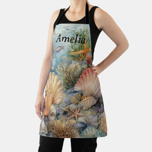 Schürze der Muschel auf See mit Fisch und Gras (InSitu)