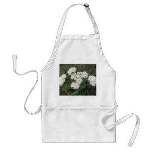 Schürze der weißen Wildblumen