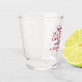 Schuss, den wir den Knoten tippen Schnapsglas (Links)