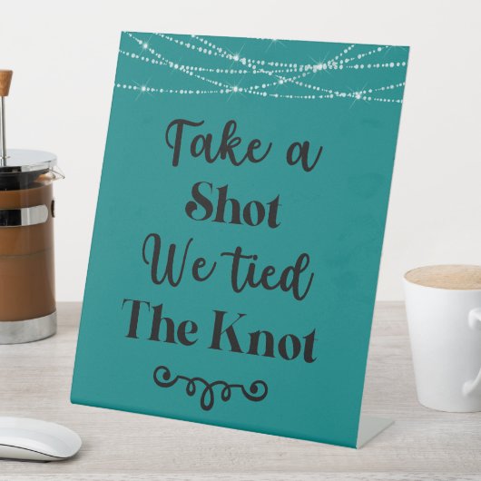 Schuss, wir knöcheln das Hochzeitszeichen Sockelschild (In Situ)