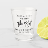 Schuss, wir tippen den Knoten Personalisiert Hochz Schnapsglas (Vorderseite)