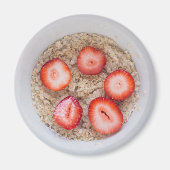 Schüssel mit Hafermehl und Erdbeeren Magnet (Vorne)