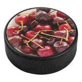 Schüssel mit Kirschen Eishockey Puck (3/4)