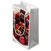 Schüssel mit Kirschen Kleine Geschenktüte (Vorderseite Schrägansicht)