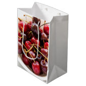 Schüssel mit Kirschen Mittlere Geschenktüte (Vorderseite Schrägansicht)