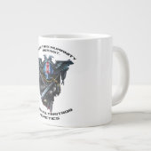 Schutz der Menschheit Jumbo-Tasse (Vorderseite Rechts)