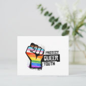Schütze Queere Jugend - Progress Pride Fist Postkarte (Stehend Vorderseite)