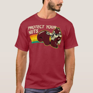 Schützen Sie Ihre Nüsse Funny Eichhörnchen Puppe N T-Shirt