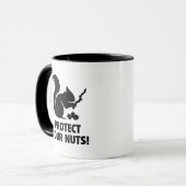 Schützen Sie Ihre Nüsse! Tasse (Vorderseite Links)