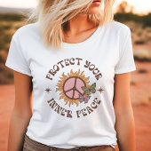 Schützen Sie Ihren inneren Frieden Retro Boho Sun Tri-Blend Shirt
