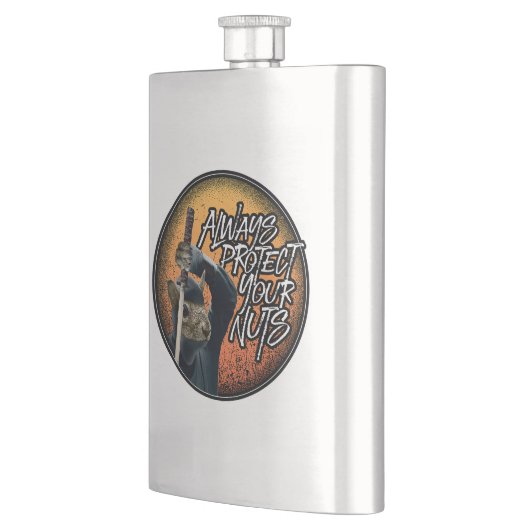 Schützen Sie immer Ihre Nüsse - lustiges Ninja-Eic Flachmann (Links)