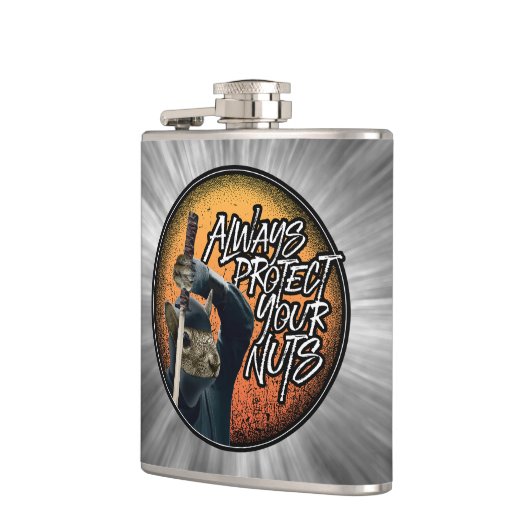 Schützen Sie immer Ihre Nüsse - lustiges Ninja-Eic Flachmann (Links)