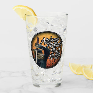 Schützen Sie immer Ihre Nüsse - lustiges Ninja-Eic Glas