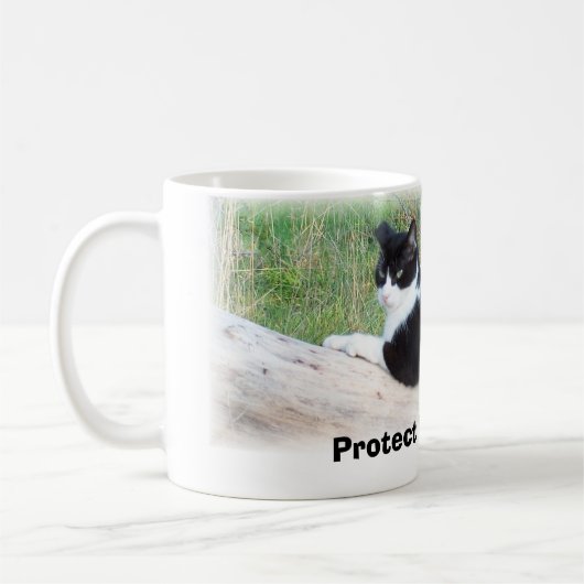 Schützen Sie wilde Katzen Kaffeetasse (Links)