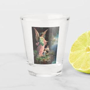 Schutzengel, der Kinder in der Nähe einer Brücke s Schnapsglas