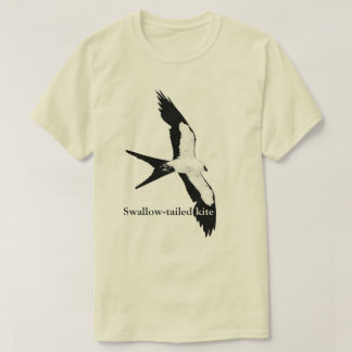 Schwalbe-angebundener Drachen - Juli 2018 T-Shirt