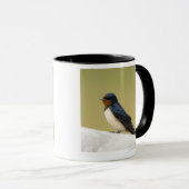 Schwalbe auf einer hölzernen Leiste Tasse (VorderseiteRechts)