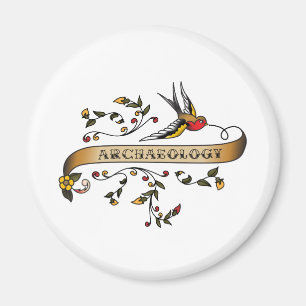 Schwalbe und Rolle mit Archäologie Magnet