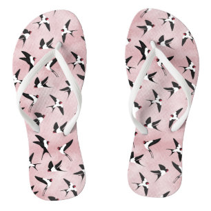 Schwalben am Himmel - Rosa - Große Skala Badesandalen