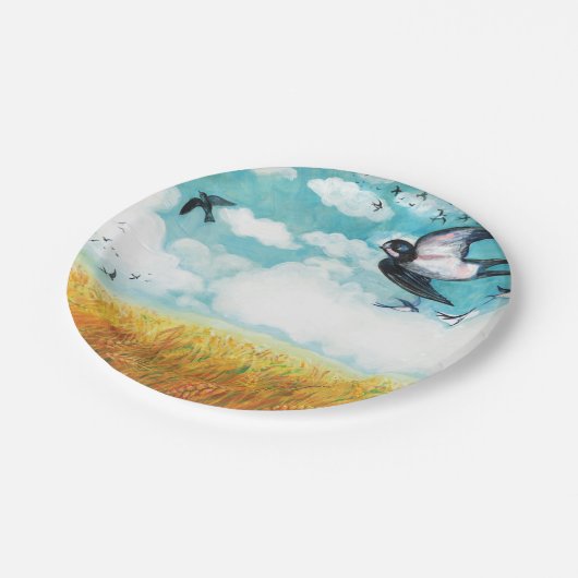 Schwalben, die über Weizenfeld fliegen Pappteller (Schrägansicht)