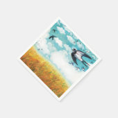 Schwalben, die über Weizenfeld fliegen Serviette (Ecke)