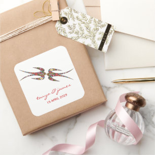 Schwalben und farbenfrohe Frühlingsblumen Hochzeit Quadratischer Aufkleber