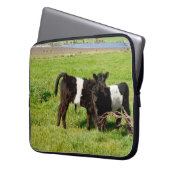 Schwallkühe, die im Lande gebrannt sind, Laptopschutzhülle (Vorderseite Links)