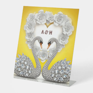 Schwan-Paar mit Diamantkristallen - Romantische Wa Sockelschild