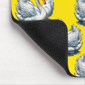 Schwan-Vögel Musterdesign auf Gelb Mousepad (Ecke)