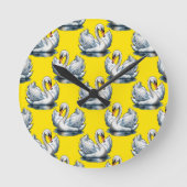 Schwan-Vögel Musterdesign auf Gelb Runde Wanduhr (Vorderseite)