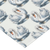Schwan-Vögel Musterdesign auf Weiß Tischdecke (Schrägansicht)