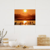 Schwäne am See bei Sonnenuntergang Poster (Küche)