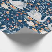 Schwäne, Fische, Blume auf blauem Hintergrund. dek Geschenkpapier (Ecke)