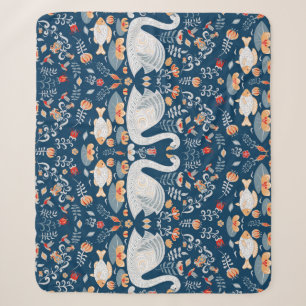 Schwäne, Fische, Blume, Volksmuster. Sherpadecke