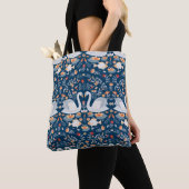 Schwäne, Fische, Blume, Volksmuster. Tasche (Von Nahem)