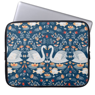 Schwäne, Fische, Blumen, Volksmuster. Laptopschutzhülle