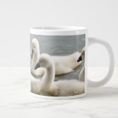 Schwäne in Wasser Tasse (Rechts)