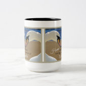 Schwäne Küssen Zweifarbige Tasse (Mittel)