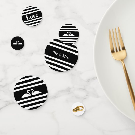 Schwanenpaar auf schwarz-weiß gestreifter Hochzeit Konfetti (Gruppe)
