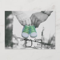 Schwangerschaft Kind kommt bald Ankündigung Schuhe